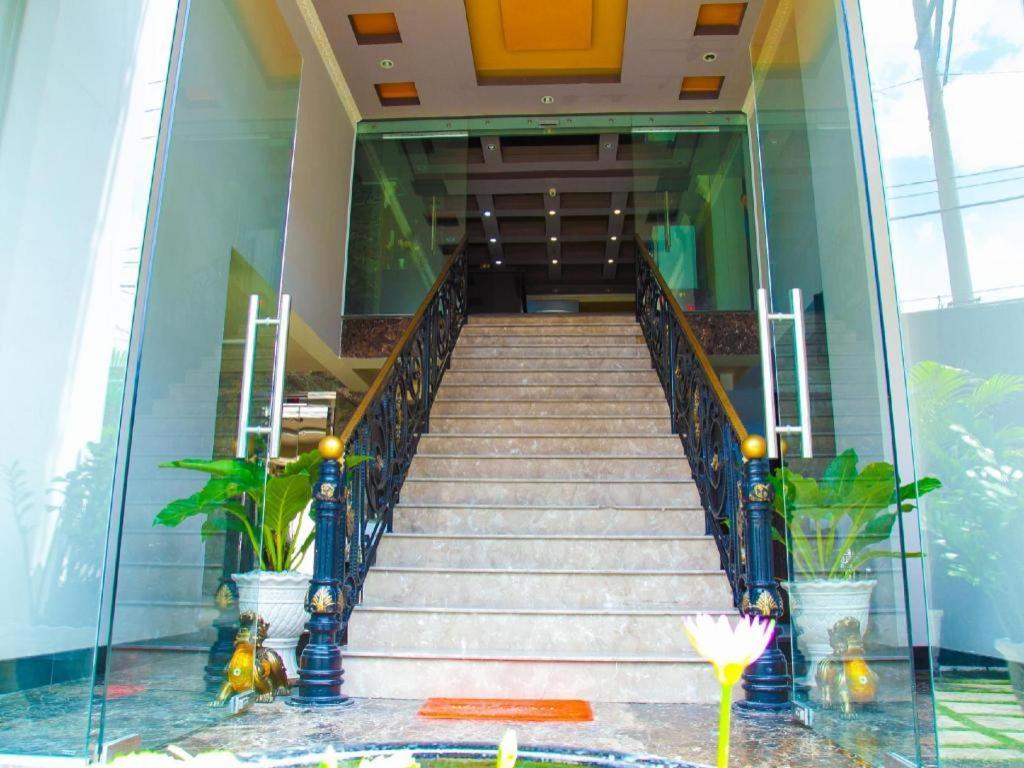 Eden Roc Hotel Ho Chi Minh City Bagian luar foto